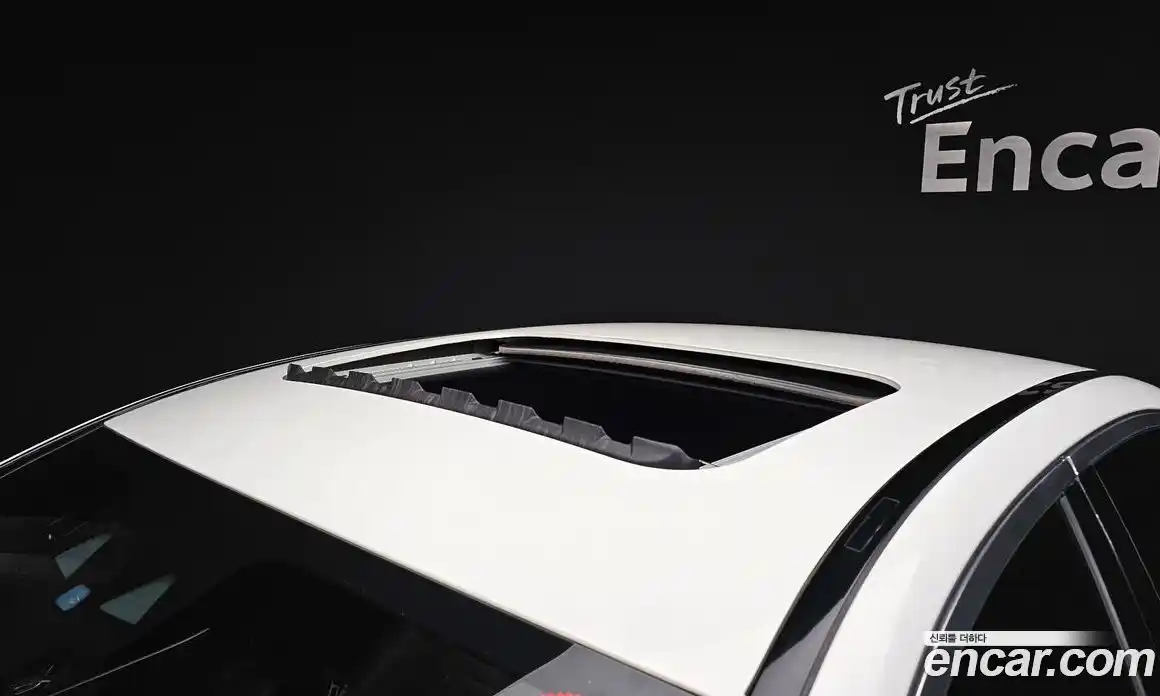 Mercedes-Benz E-Class 2022 2.0 Автомат в Москве № 893251, фото 18