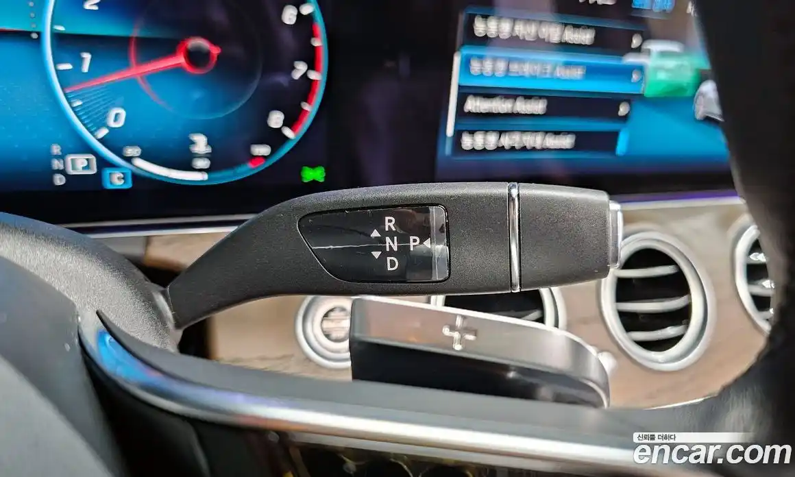 Mercedes-Benz E-Class 2022 2.0 Автомат в Москве № 893251, фото 9