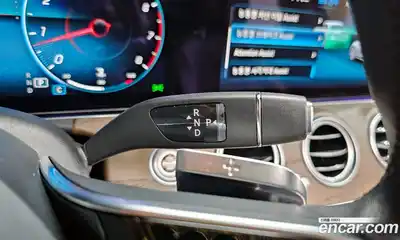 Mercedes-Benz E-Class 2022 2.0 Автомат в Москве № 893251, миниатюра 9