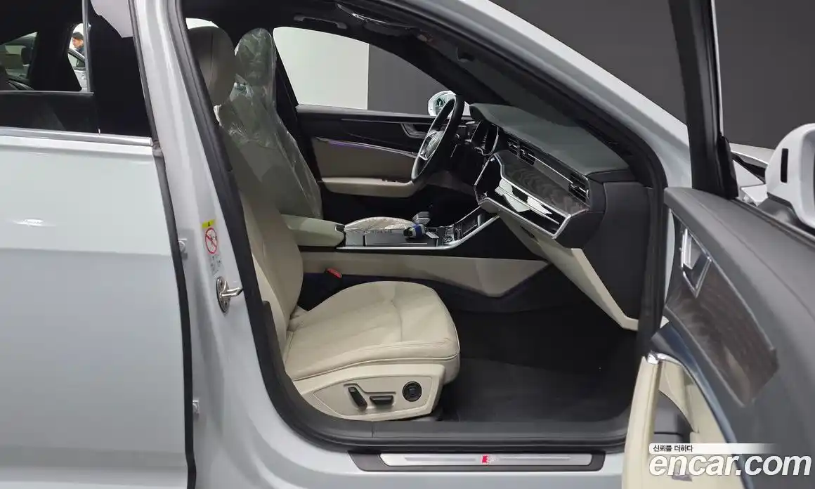 Audi A6 2022 2.0 Автомат в Москве № 893905, фото 11