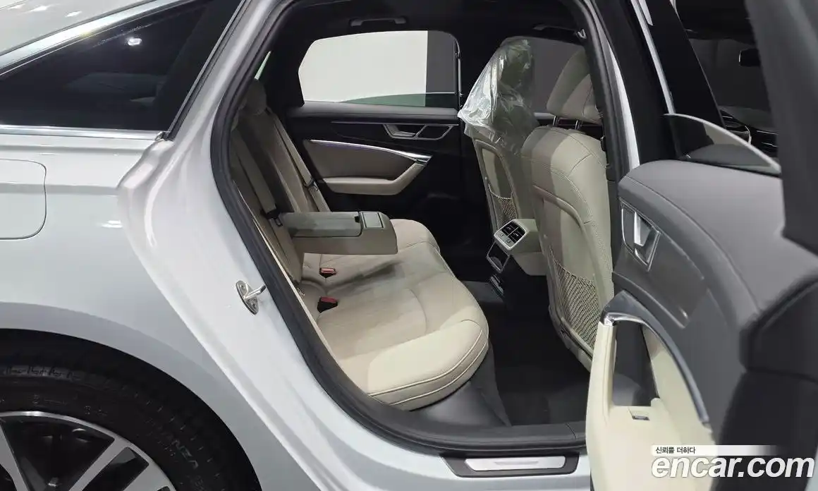 Audi A6 2022 2.0 Автомат в Москве № 893905, фото 12