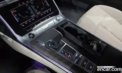 Audi A6 2022 2.0 Автомат в Москве № 893905, миниатюра 9