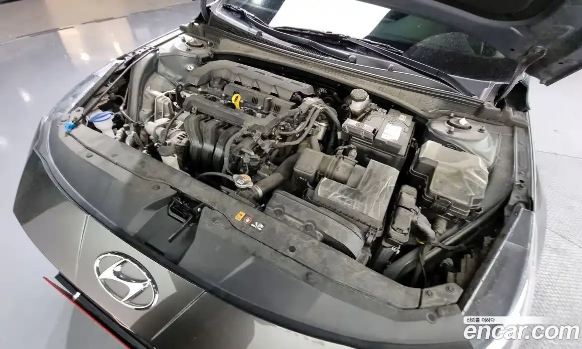 Hyundai Avante 2023 1.6 гидро в Москве № 111761, фото 6