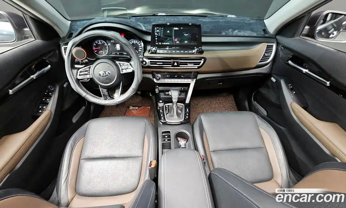 Kia Seltos 2020 1.6 гидро в Москве № 115459, фото 7