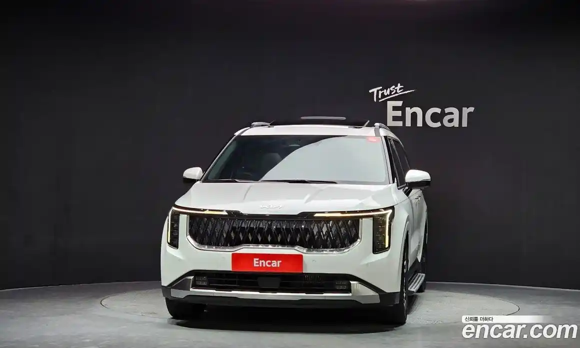 Kia Canival 2023 2.2 Автомат в Москве № 122712, фото 3