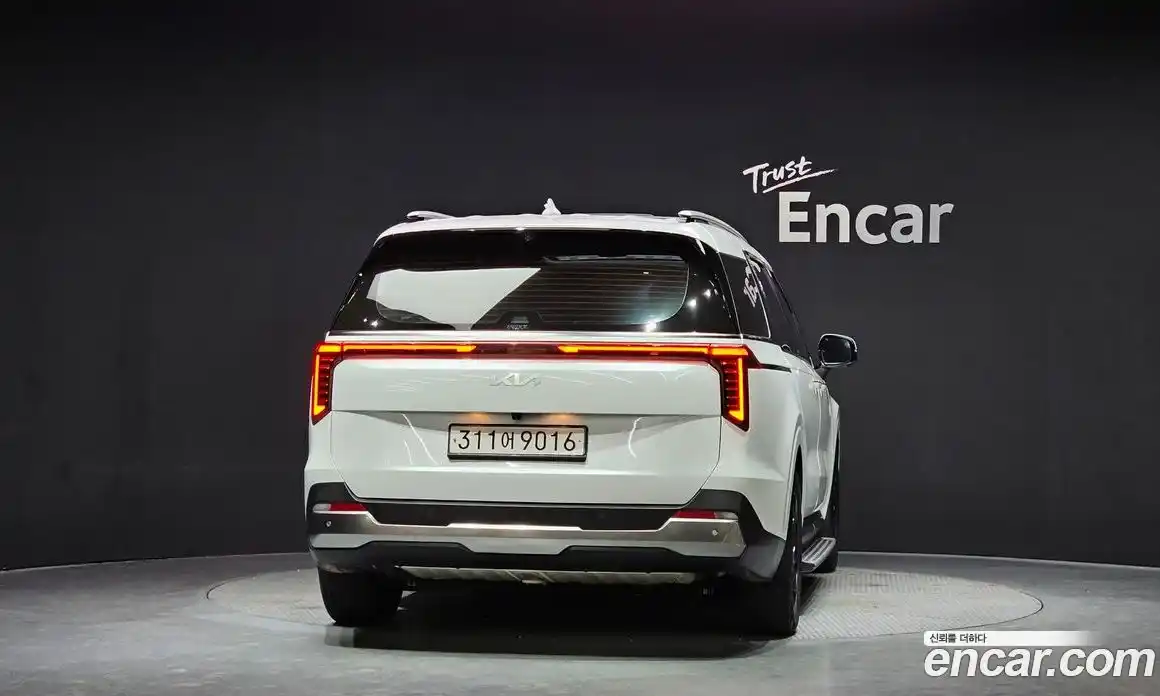 Kia Canival 2023 2.2 Автомат в Москве № 122712, фото 4