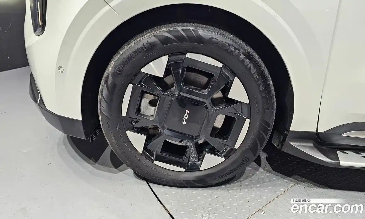 Kia Canival 2023 2.2 Автомат в Москве № 122712, фото 5