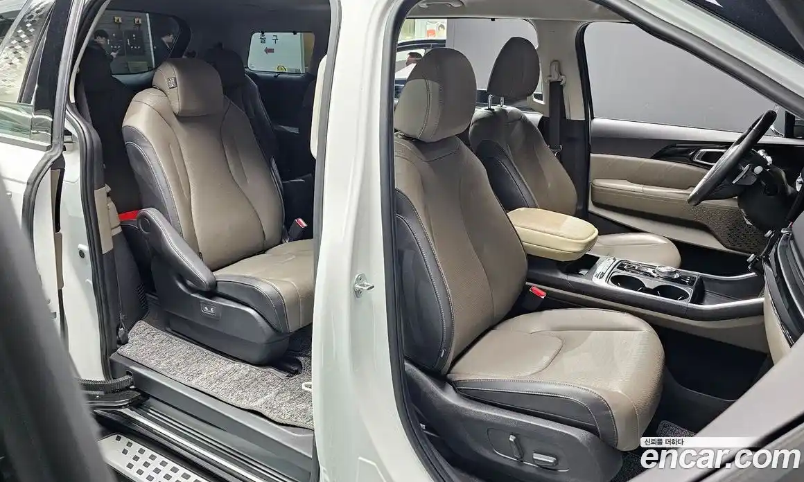 Kia Canival 2023 2.2 Автомат в Москве № 122712, фото 10