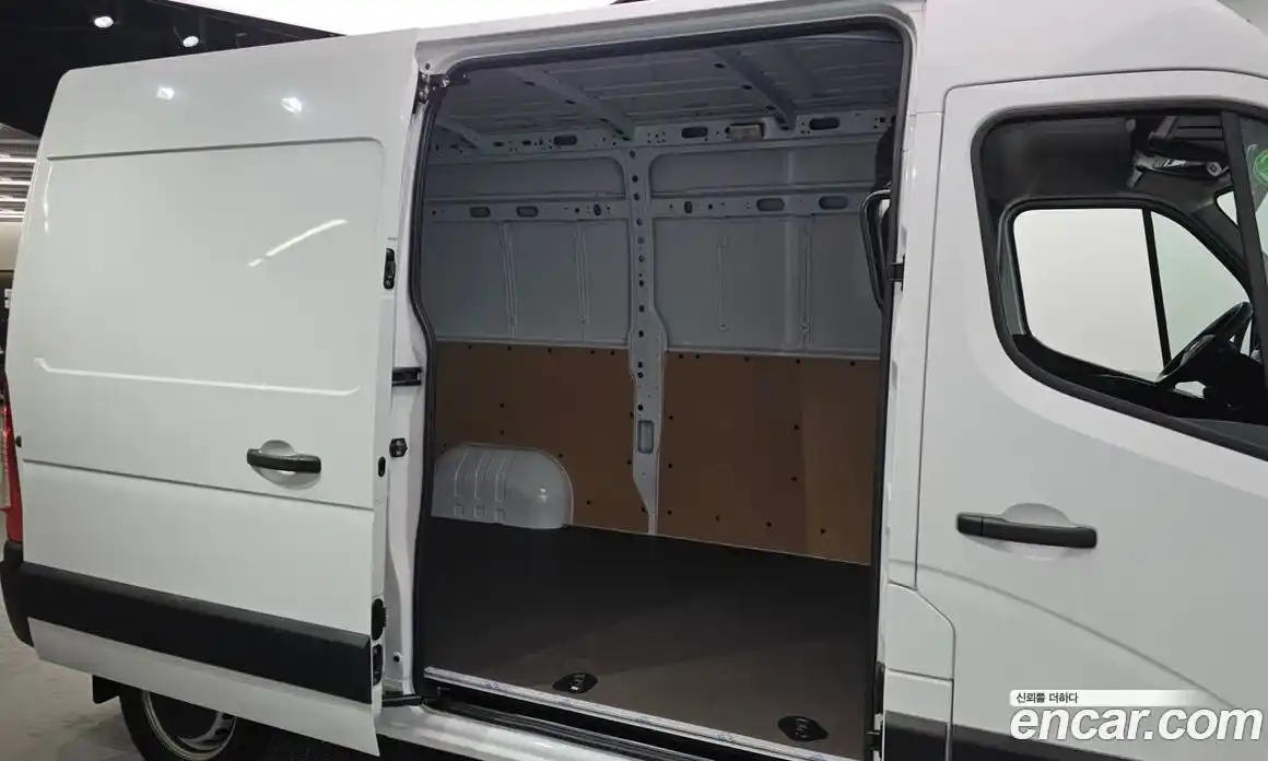 Renault Master 2024 2.3 механика в Москве № 176228, фото 19