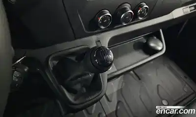 Renault Master 2024 2.3 механика в Москве № 176228, миниатюра 9