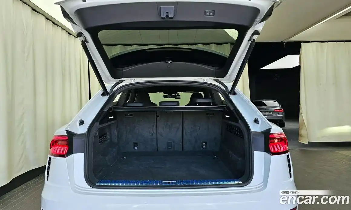 Audi RSQ8 2021 4.0 Автомат в Москве № 196256, фото 20