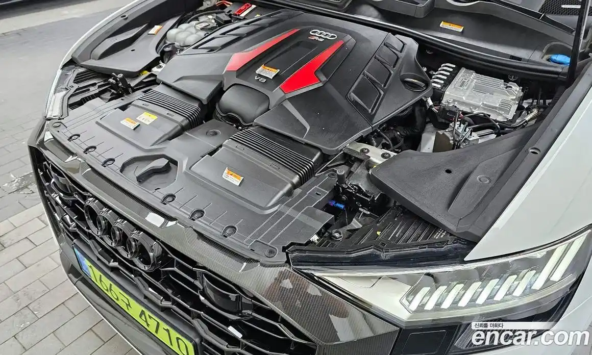 Audi RSQ8 2021 4.0 Автомат в Москве № 196256, фото 6