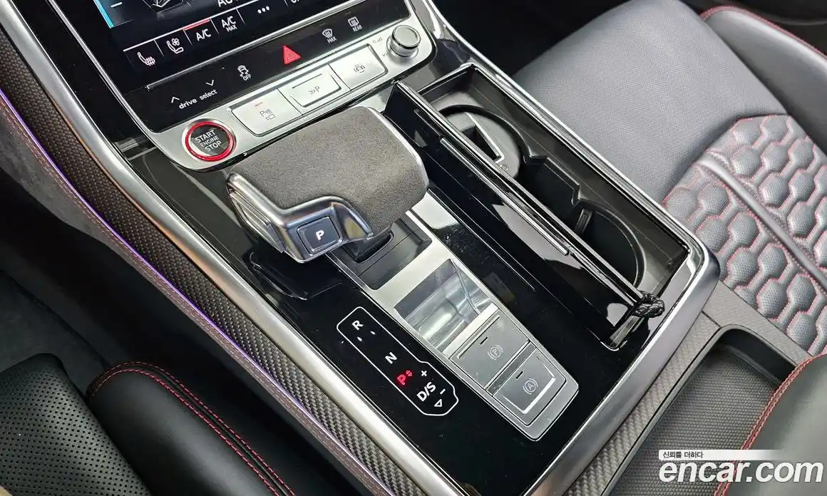 Audi RSQ8 2021 4.0 Автомат в Москве № 196256, фото 9