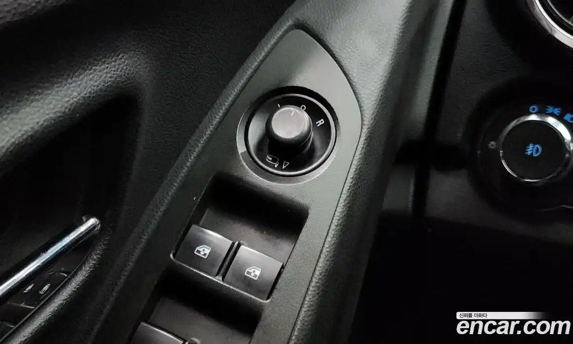 Chevrolet Trax 2013 1.4 гидро в Москве № 39944, фото 17