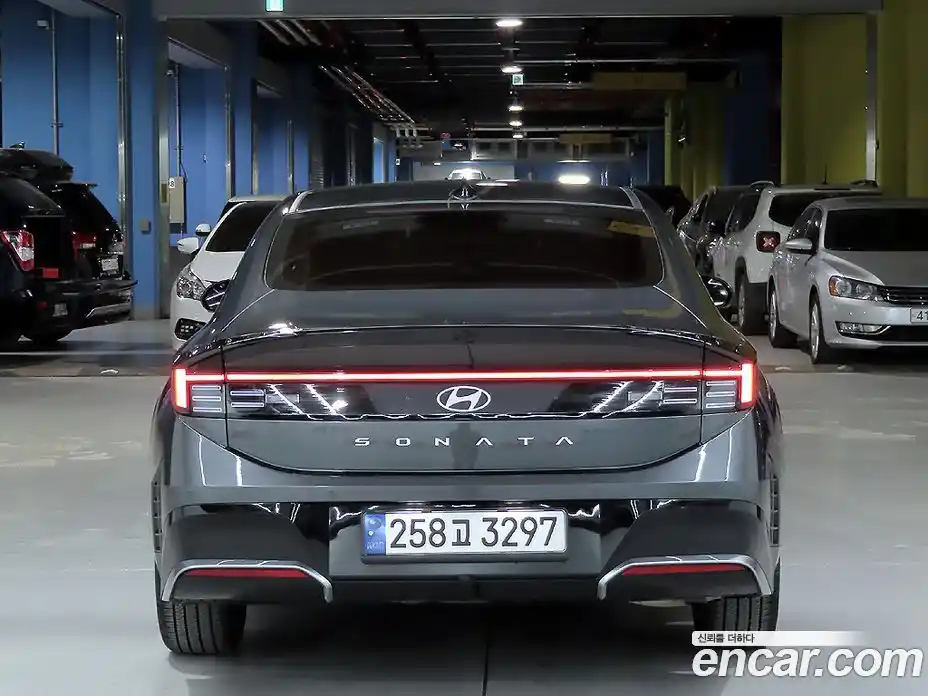 Hyundai Sonata 2025 1.6 гидро в Москве № 6166, фото 4