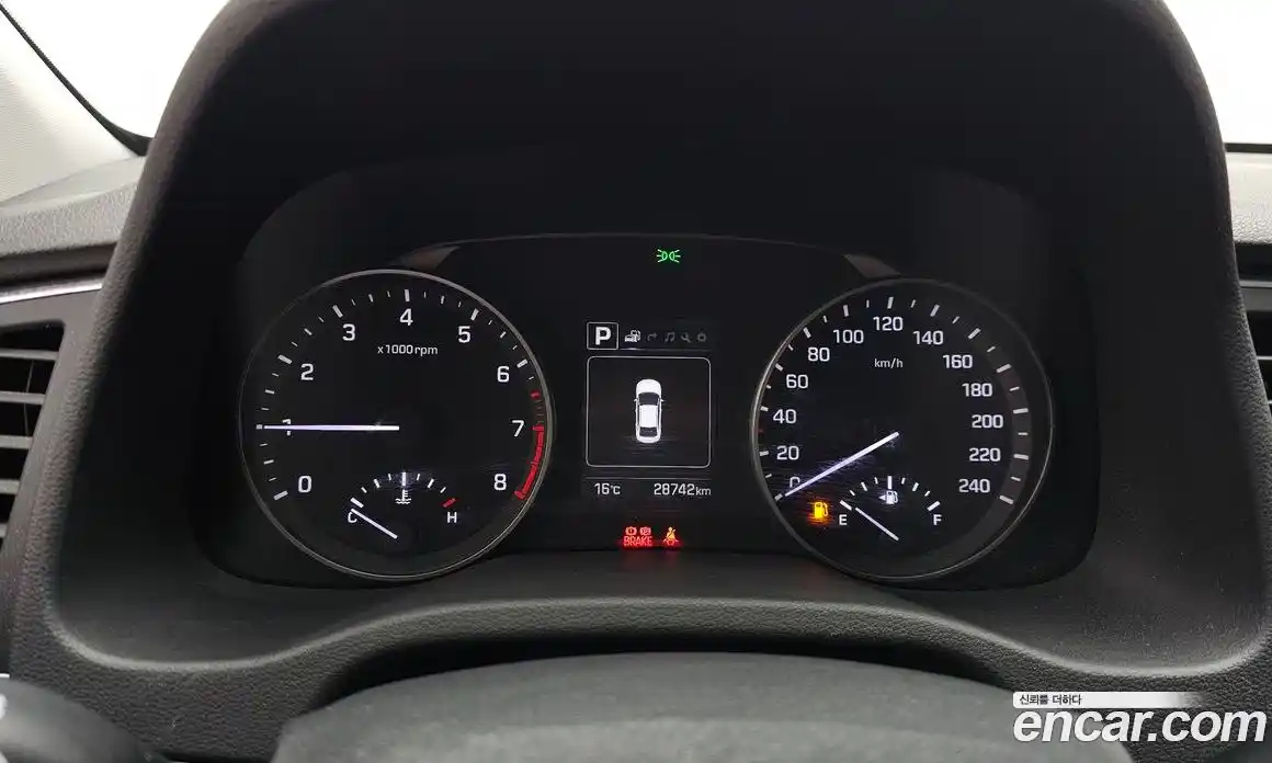 Hyundai Avante 2018 1.6 гидро в Москве № 854411, фото 14