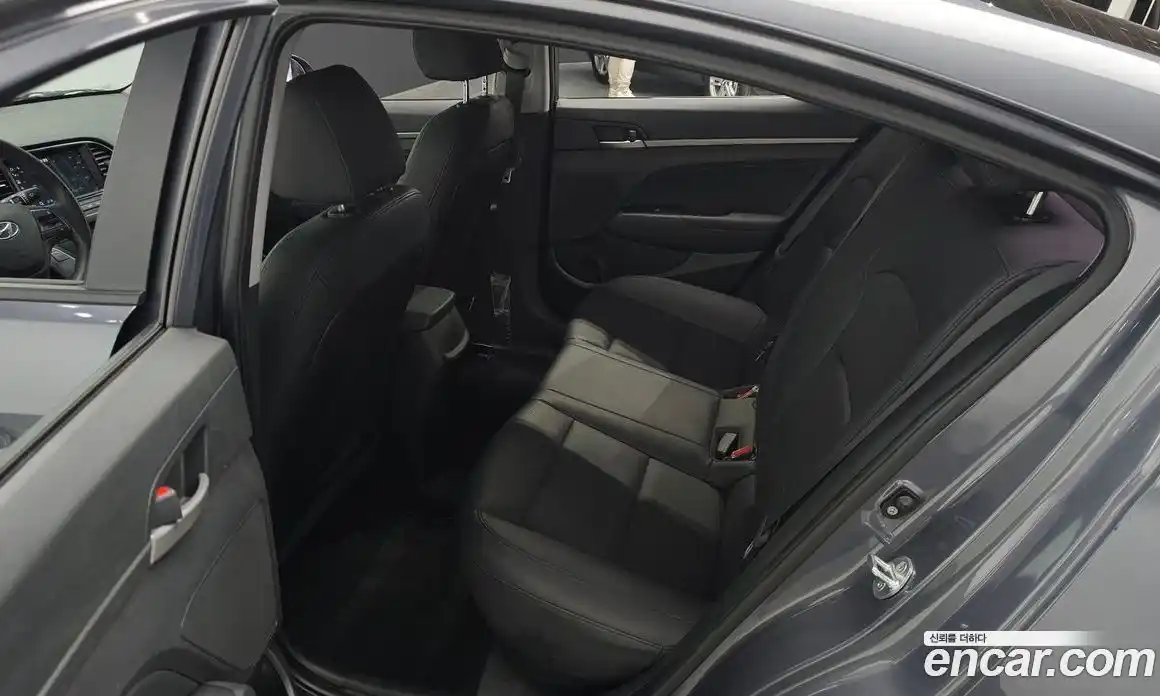Hyundai Avante 2018 1.6 гидро в Москве № 854411, фото 19