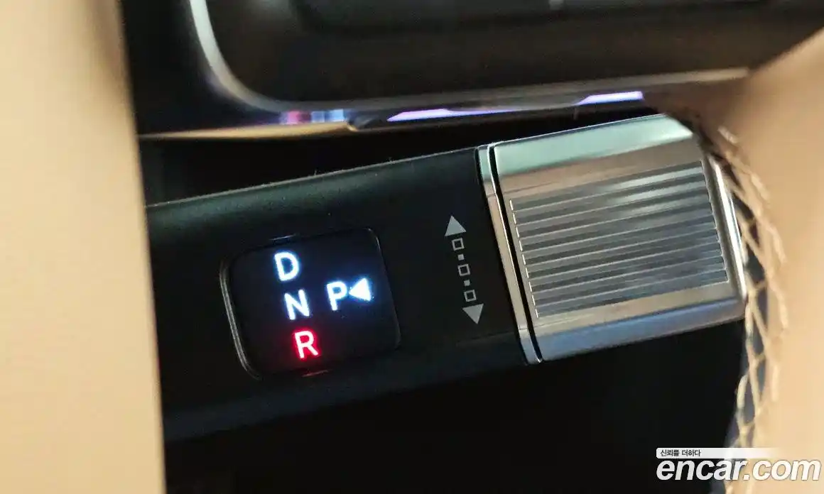 Hyundai Santa Fe 2024 1.6 Автомат в Москве № 854649, фото 9