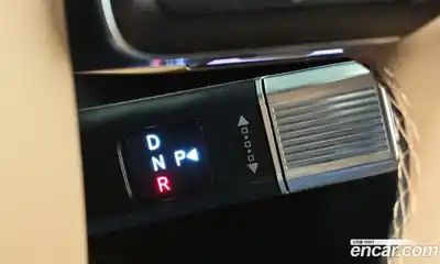 Hyundai Santa Fe 2024 1.6 Автомат в Москве № 854649, миниатюра 9