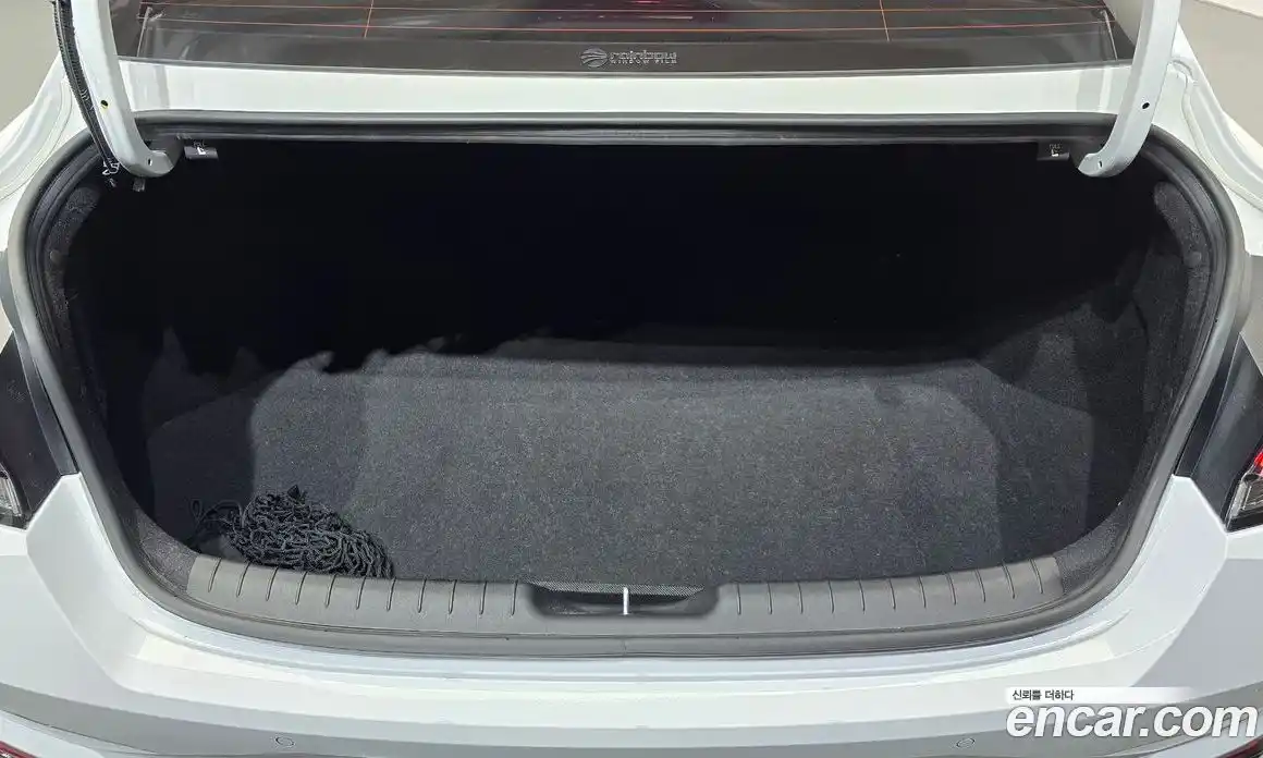 Hyundai Avante 2022 1.6 Автомат в Москве № 854670, фото 19