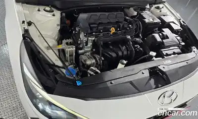 Hyundai Avante 2022 1.6 Автомат в Москве № 854670, миниатюра 5