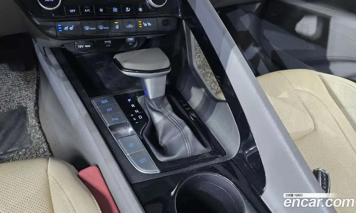 Hyundai Avante 2022 1.6 Автомат в Москве № 854670, фото 8