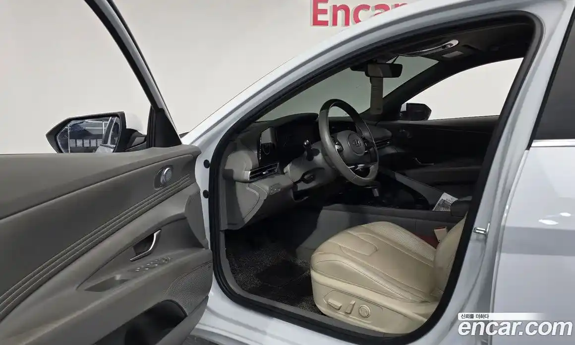 Hyundai Avante 2022 1.6 Автомат в Москве № 854670, фото 9