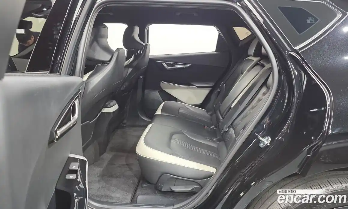 Kia EV6 2023 0.1 Автомат в Москве № 855379, фото 12