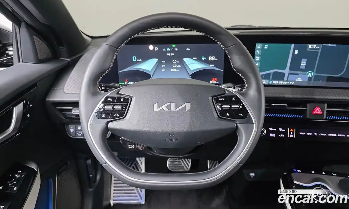 Kia EV6 2023 0.1 Автомат в Москве № 855379, фото 13