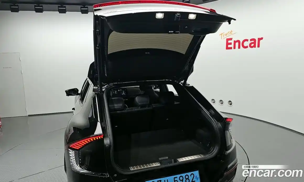 Kia EV6 2023 0.1 Автомат в Москве № 855379, фото 20