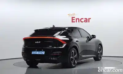 Kia EV6 2023 0.1 Автомат в Москве № 855379, миниатюра 2