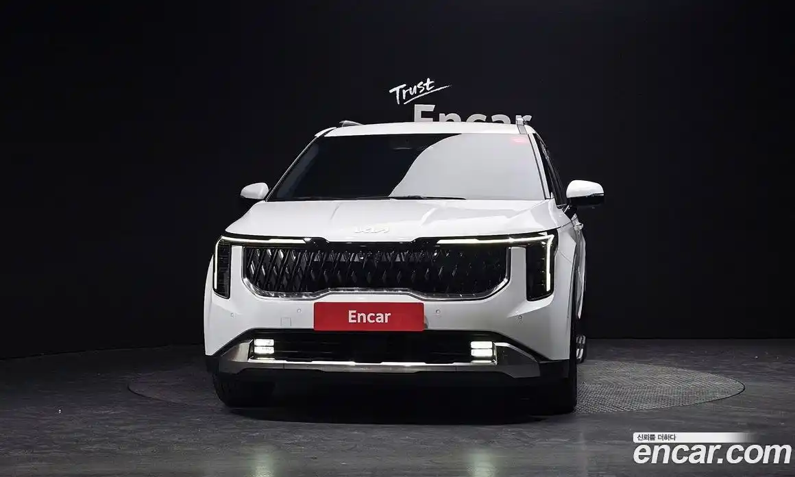 Kia Canival 2024 3.5 Автомат в Москве № 855861, фото 3