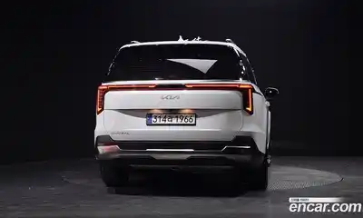 Kia Canival 2024 3.5 Автомат в Москве № 855861, миниатюра 4