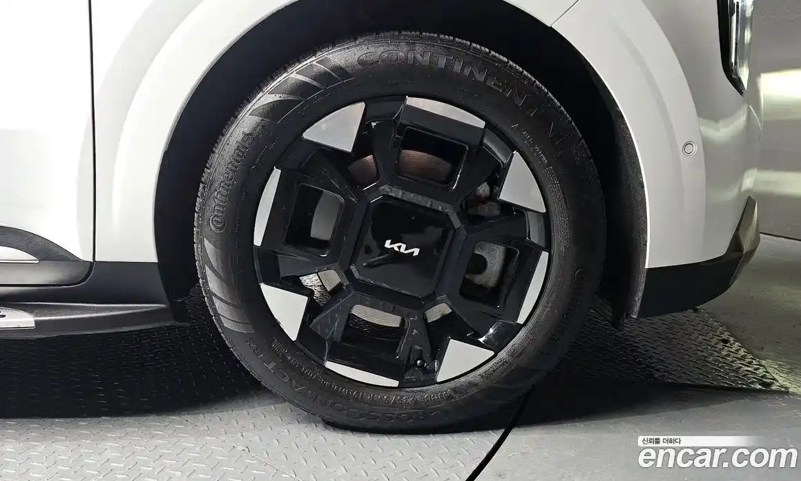 Kia Canival 2024 3.5 Автомат в Москве № 855861, фото 5