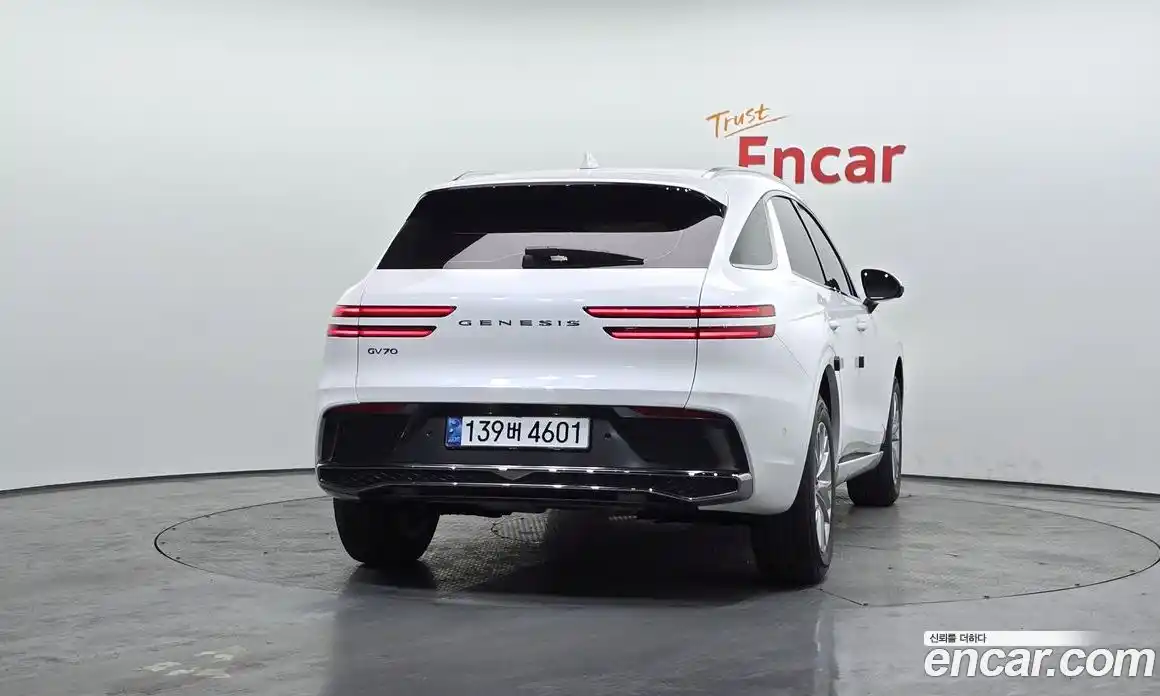 Genesis GV70 2025 2.5 Автомат в Москве № 855910, фото 4