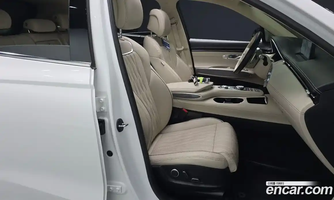 Genesis GV70 2021 2.5 Автомат в Москве № 855991, фото 10