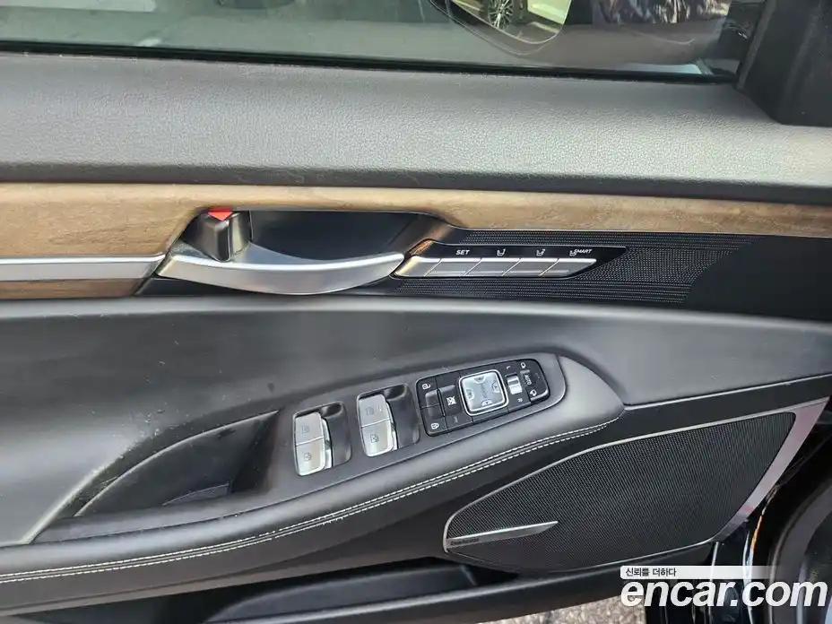 Genesis G90 2019 3.3 Автомат в Москве № 856114, фото 13