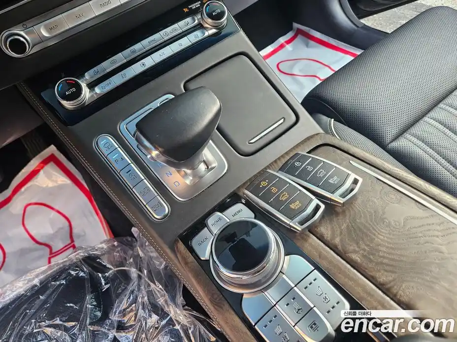 Genesis G90 2019 3.3 Автомат в Москве № 856114, фото 6