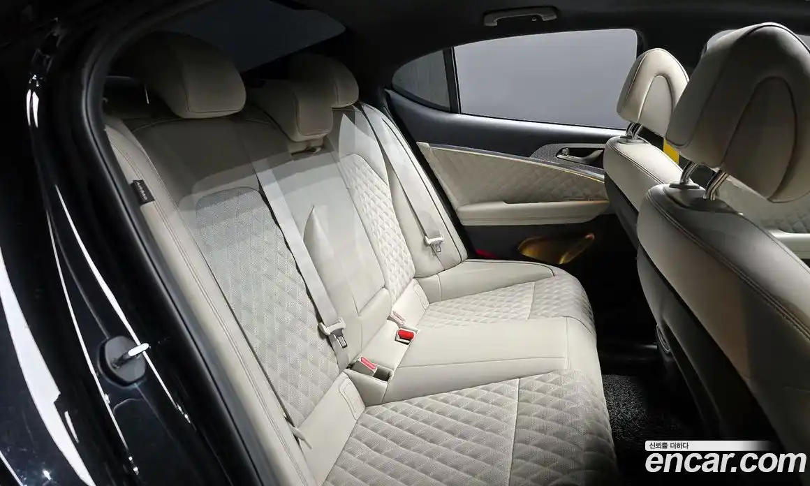 Genesis G70 2020 2.0 Автомат в Москве № 856129, фото 12