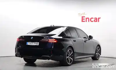 BMW 5-Series 2025 2.0 Автомат в Москве № 856343, миниатюра 2