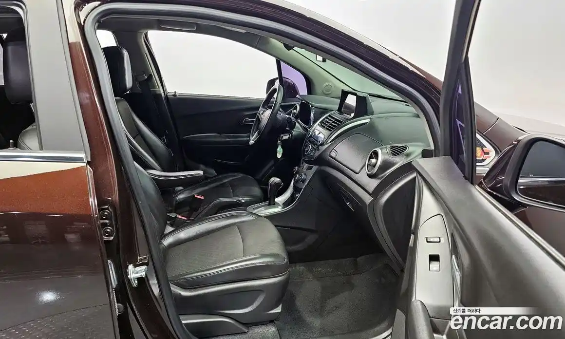 Chevrolet Trax 2015 1.4 Автомат в Москве № 857610, фото 11