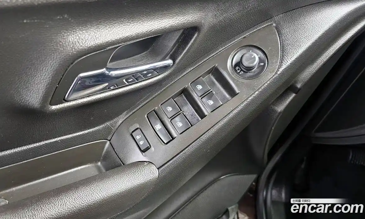 Chevrolet Trax 2015 1.4 Автомат в Москве № 857610, фото 17