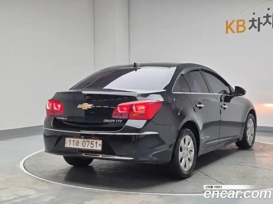 Chevrolet Cruze 2015 2.0 Автомат в Москве № 858066, фото 3