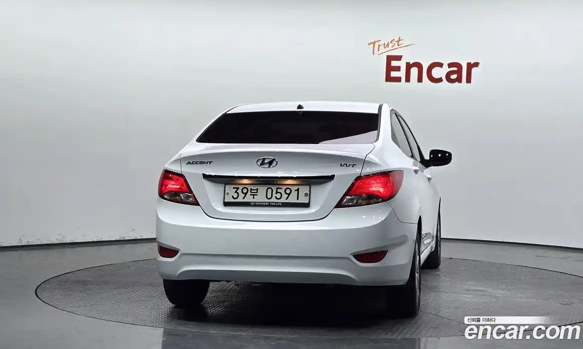 Hyundai Accent 2016 1.4 гидро в Москве № 886130, фото 3