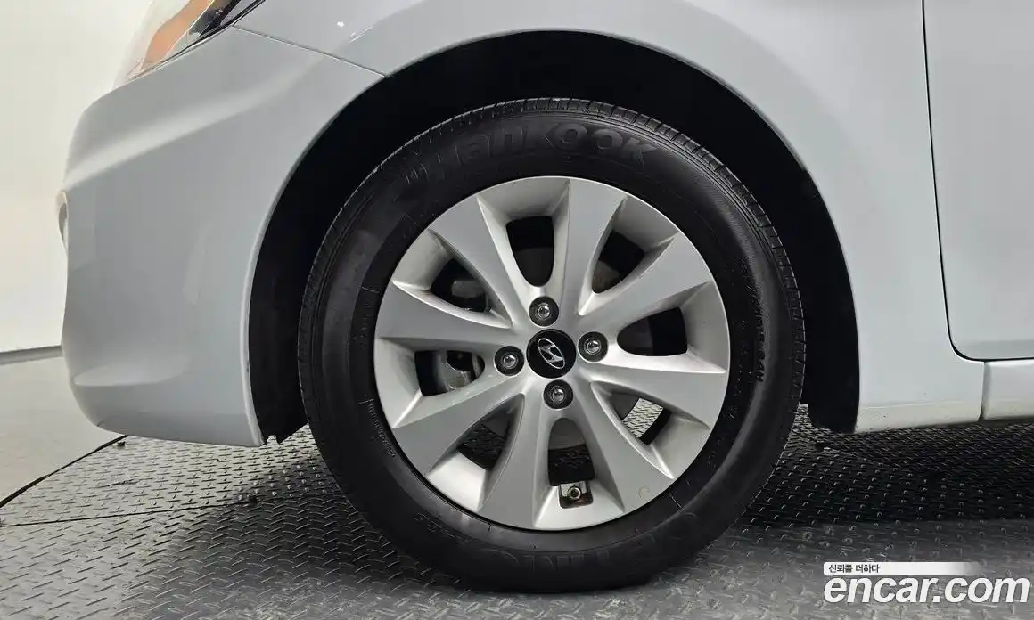 Hyundai Accent 2016 1.4 гидро в Москве № 886130, фото 4