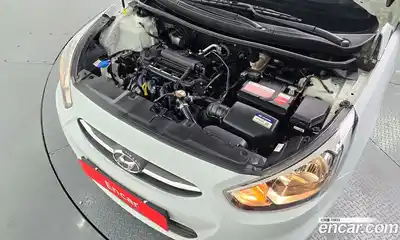 Hyundai Accent 2016 1.4 гидро в Москве № 886130, миниатюра 5