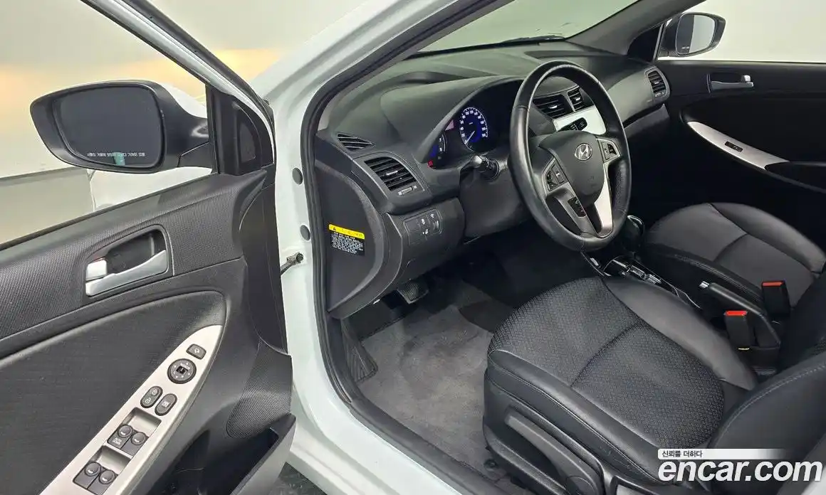 Hyundai Accent 2016 1.4 гидро в Москве № 886130, фото 10