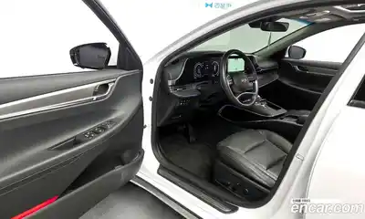 Hyundai Grandeur 2022 2.5 Автомат в Москве № 886505, миниатюра 10
