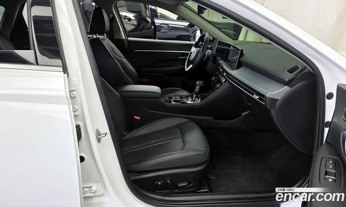 Hyundai Sonata 2024 2.0 Автомат в Москве № 886589, фото 11