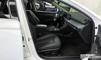 Hyundai Sonata 2024 2.0 Автомат в Москве № 886589, миниатюра 11